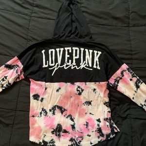 VS PINK HOODED TEE